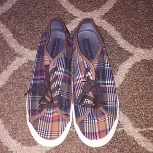 Tommy Hilfiger multi-pattern shoes.